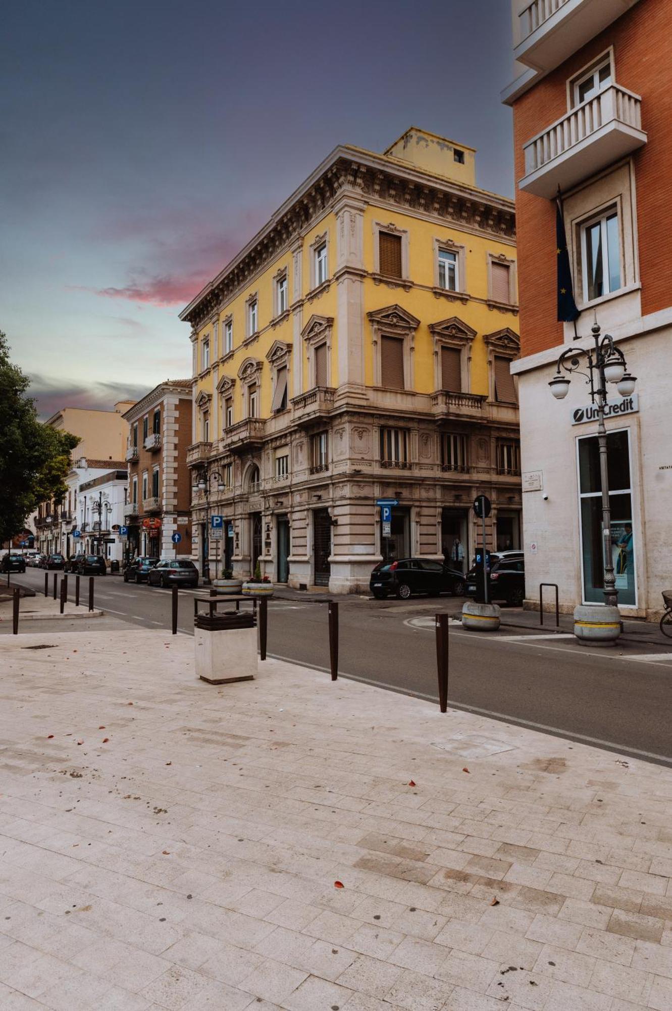 Momento Soggiorno Di Charme Foggia Exteriör bild